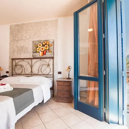 Altamarea Hotel