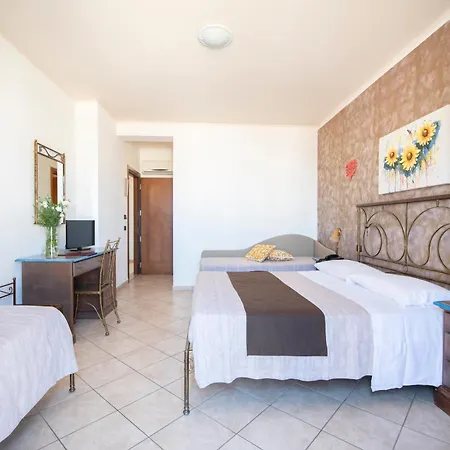 Altamarea Hotel
